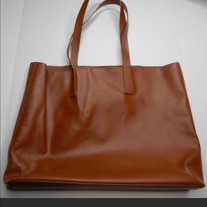 Everlane day market tote cognac Megan Markle